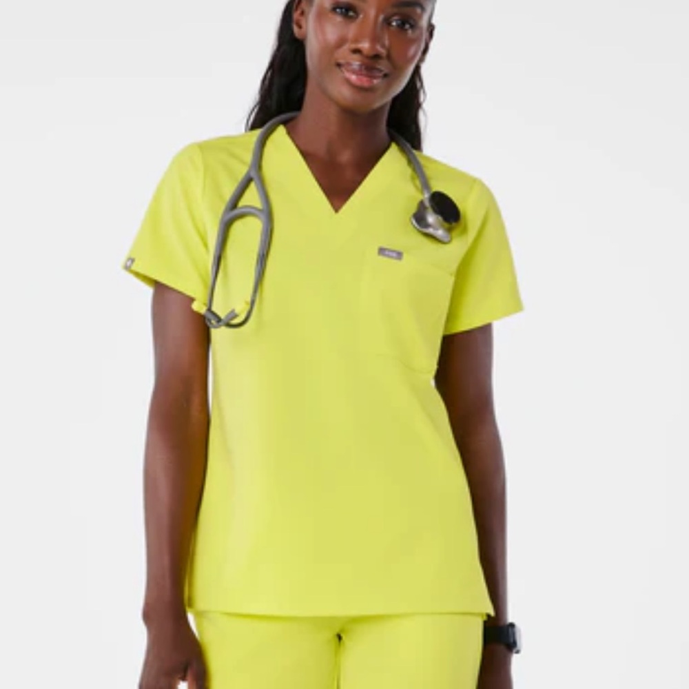 Serving Lime Catarina - One-Pocket Scrub Top™ and Zamora Tall Jogger Scrub Pant